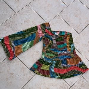 Multicolored one sleeve shirt, from Infinito. Size